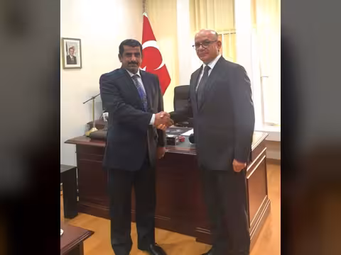 رئيس الحزب الجمهوري يبحث مع السفير التركي المستجدات اليمنية