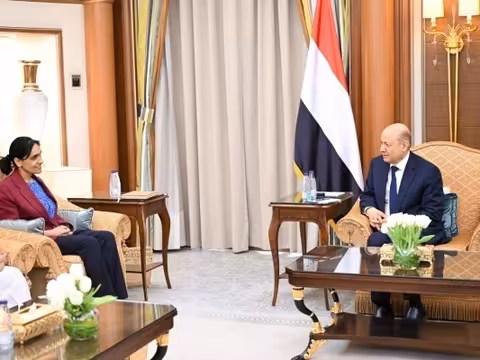 الرئيس العليمي: استعادة الدولة الضامن لعودة الاستقرار