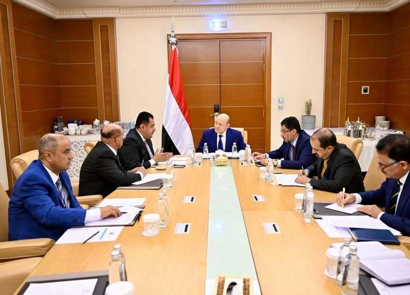 اليمن يطالب المجتمع الدولي بتصنيف الحوثي إرهابياً واستعادة الدولة