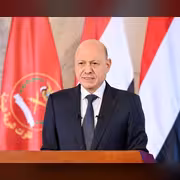 العليمي يعلن انطلاق «فجر اليمن».. والقوات المسلحة تسيطر على باب المندب وذوباب